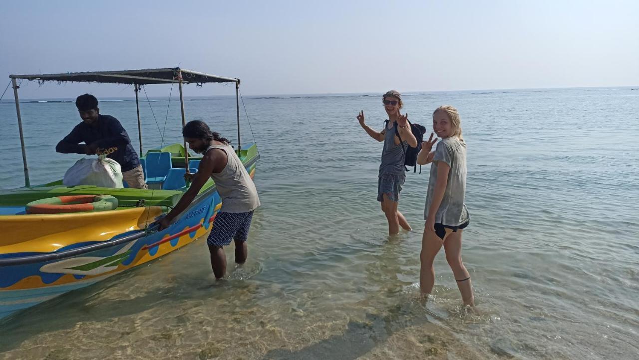 Nature Beach Huts Trincomalee Ngoại thất bức ảnh